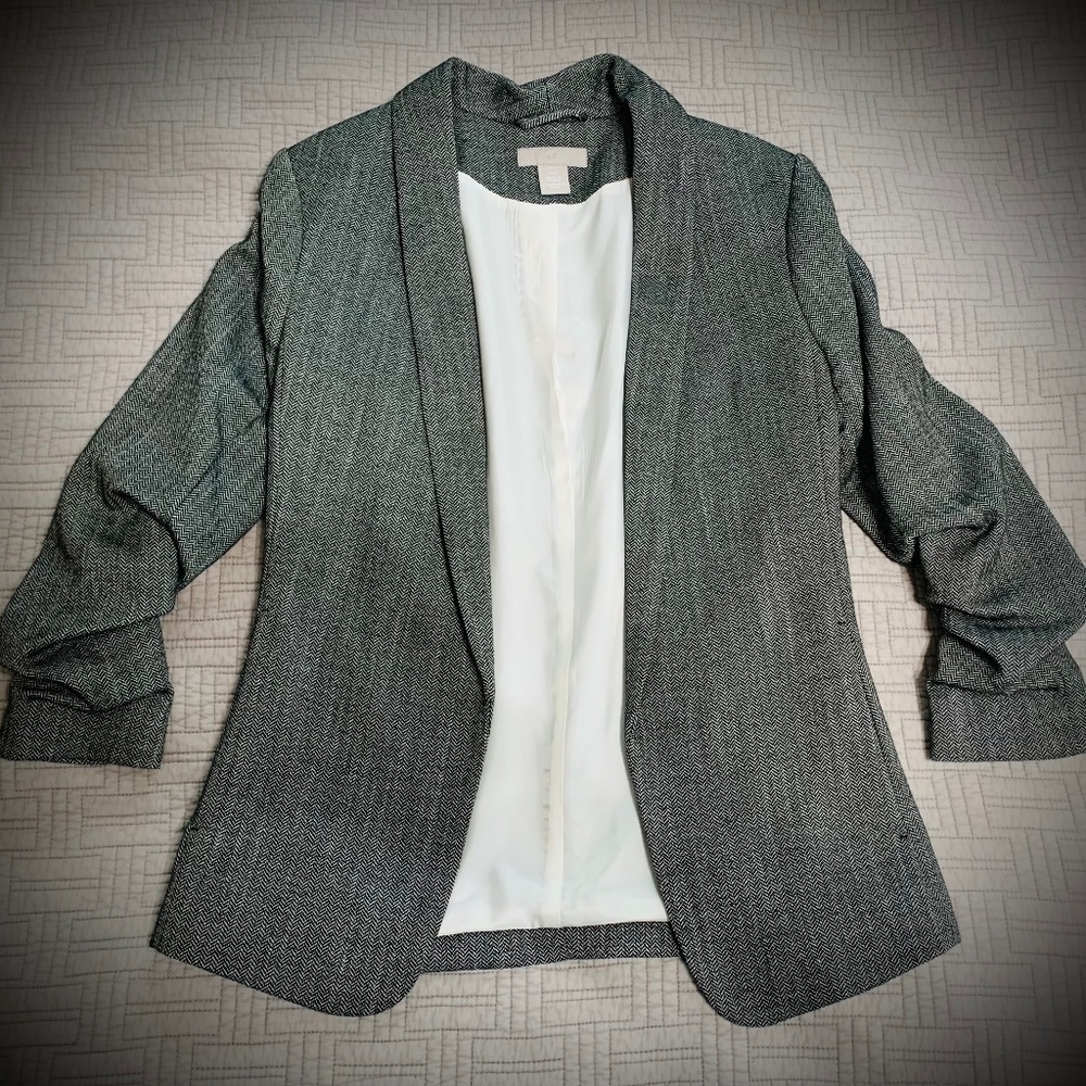 H&M 3/4 sleeve suit jacket